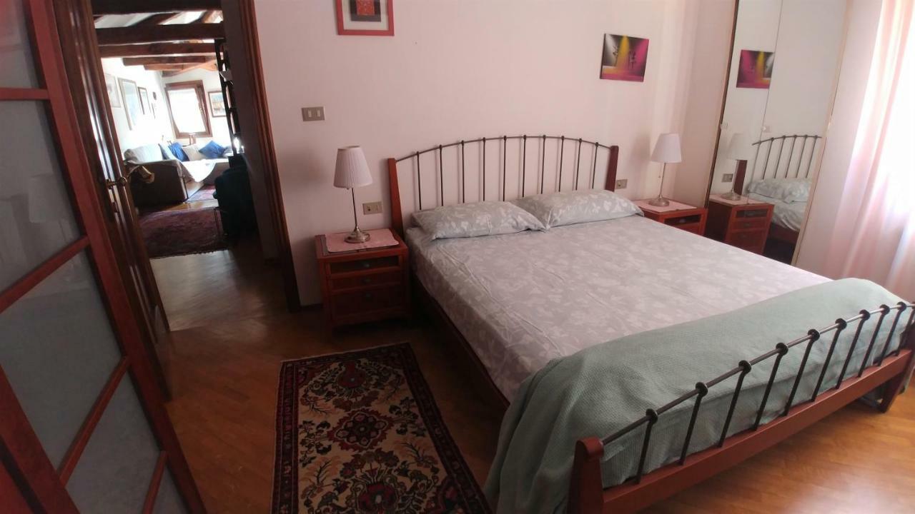 Apartament Mansarda Querini Wenecja Zewnętrze zdjęcie
